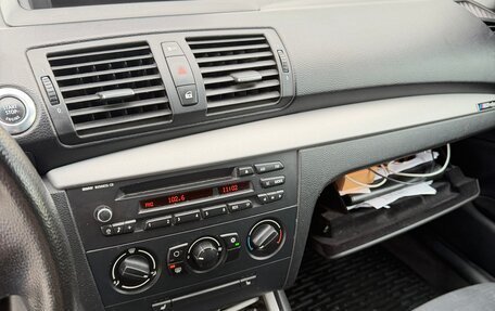 BMW 1 серия, 2011 год, 790 000 рублей, 18 фотография