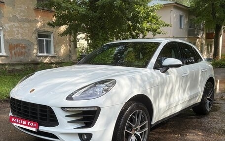 Porsche Macan I рестайлинг, 2016 год, 3 550 000 рублей, 2 фотография