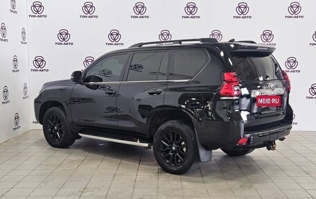 Toyota Land Cruiser Prado 150 рестайлинг 2, 2018 год, 4 800 000 рублей, 7 фотография