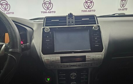 Toyota Land Cruiser Prado 150 рестайлинг 2, 2018 год, 4 800 000 рублей, 13 фотография