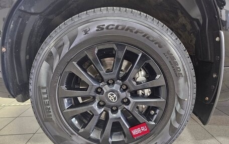 Toyota Land Cruiser Prado 150 рестайлинг 2, 2018 год, 4 800 000 рублей, 17 фотография