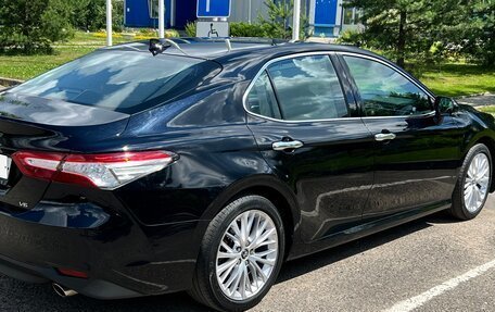 Toyota Camry, 2018 год, 3 450 000 рублей, 4 фотография