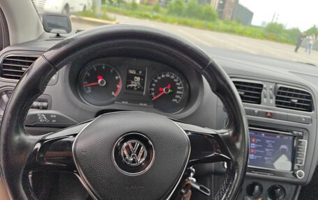 Volkswagen Polo VI (EU Market), 2016 год, 1 100 000 рублей, 8 фотография