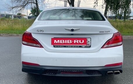 Genesis G70 I, 2018 год, 1 800 000 рублей, 2 фотография