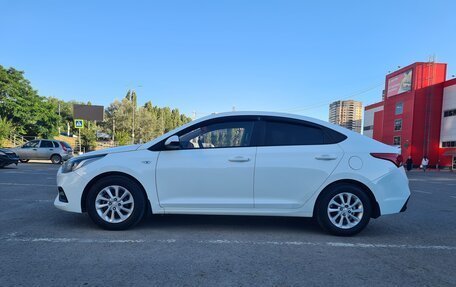 Hyundai Solaris II рестайлинг, 2017 год, 950 000 рублей, 6 фотография