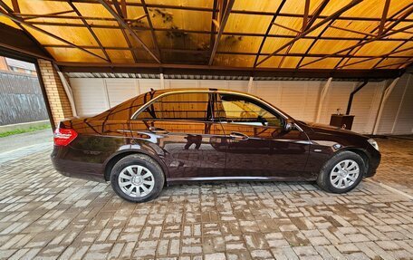 Mercedes-Benz E-Класс, 2010 год, 1 850 000 рублей, 4 фотография