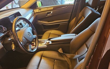 Mercedes-Benz E-Класс, 2010 год, 1 850 000 рублей, 5 фотография