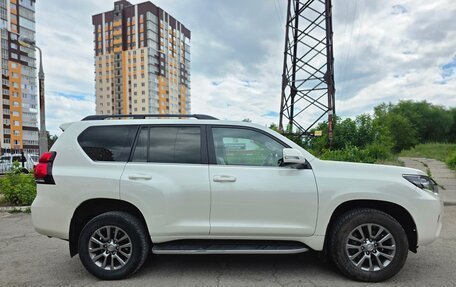 Toyota Land Cruiser Prado 150 рестайлинг 2, 2018 год, 4 999 000 рублей, 5 фотография
