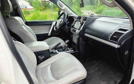 Toyota Land Cruiser Prado 150 рестайлинг 2, 2018 год, 4 999 000 рублей, 11 фотография