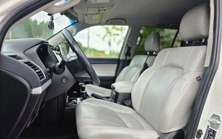 Toyota Land Cruiser Prado 150 рестайлинг 2, 2018 год, 4 999 000 рублей, 12 фотография