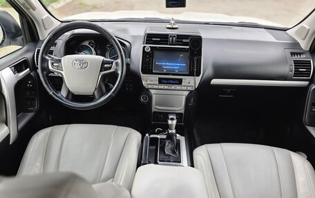 Toyota Land Cruiser Prado 150 рестайлинг 2, 2018 год, 4 999 000 рублей, 13 фотография