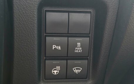 Toyota Land Cruiser Prado 150 рестайлинг 2, 2018 год, 4 999 000 рублей, 19 фотография