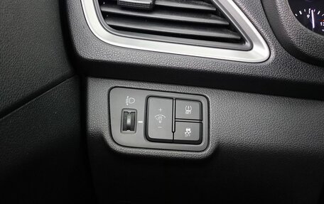 Hyundai Solaris II рестайлинг, 2018 год, 1 298 000 рублей, 9 фотография