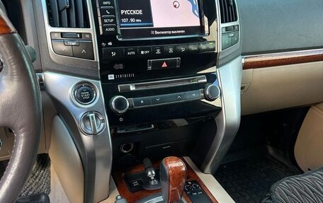 Toyota Land Cruiser 200, 2013 год, 3 900 000 рублей, 10 фотография