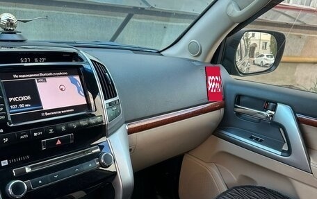 Toyota Land Cruiser 200, 2013 год, 3 900 000 рублей, 8 фотография