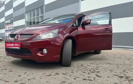 Mitsubishi Grandis, 2004 год, 700 000 рублей, 2 фотография