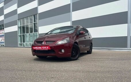 Mitsubishi Grandis, 2004 год, 700 000 рублей, 3 фотография