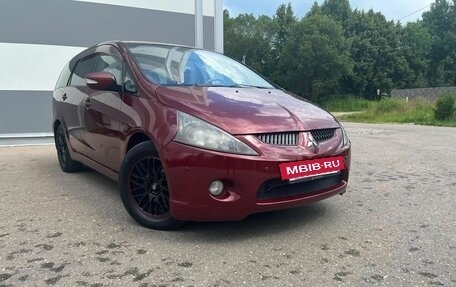 Mitsubishi Grandis, 2004 год, 700 000 рублей, 4 фотография