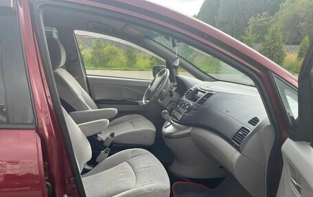 Mitsubishi Grandis, 2004 год, 700 000 рублей, 11 фотография