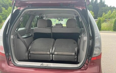 Mitsubishi Grandis, 2004 год, 700 000 рублей, 23 фотография