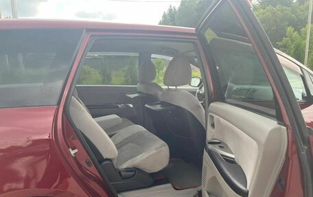 Mitsubishi Grandis, 2004 год, 700 000 рублей, 32 фотография