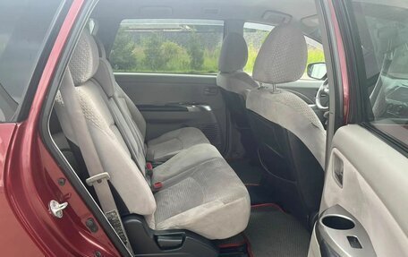 Mitsubishi Grandis, 2004 год, 700 000 рублей, 29 фотография