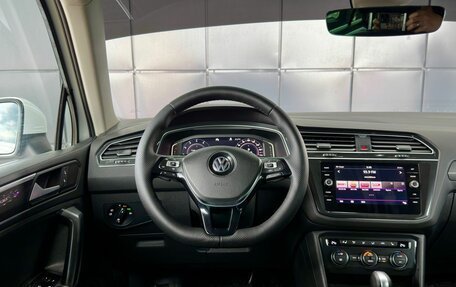 Volkswagen Tiguan II, 2020 год, 3 199 000 рублей, 18 фотография