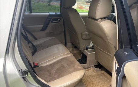 Land Rover Freelander II рестайлинг 2, 2011 год, 1 100 000 рублей, 23 фотография