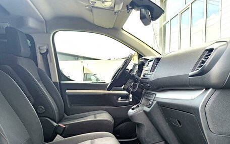 Peugeot Traveller I, 2021 год, 2 285 000 рублей, 9 фотография