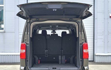 Peugeot Traveller I, 2021 год, 2 285 000 рублей, 21 фотография