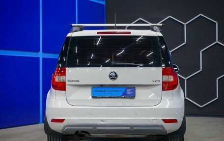 Skoda Yeti I рестайлинг, 2015 год, 1 020 000 рублей, 8 фотография