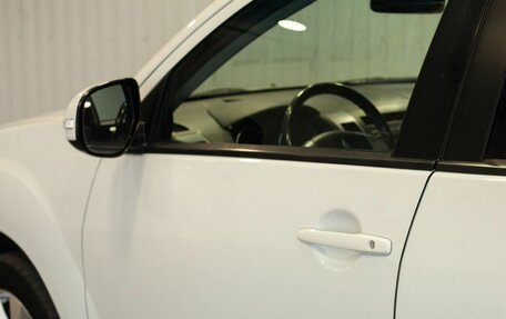 Mitsubishi Outlander III рестайлинг 3, 2010 год, 1 165 000 рублей, 16 фотография