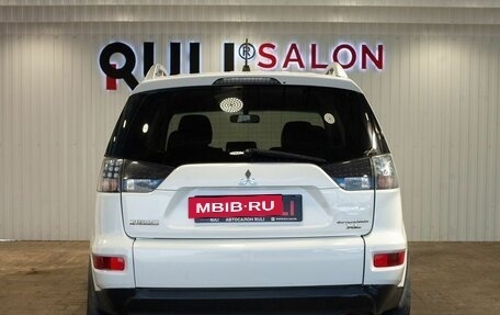 Mitsubishi Outlander III рестайлинг 3, 2010 год, 1 165 000 рублей, 9 фотография