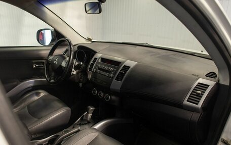 Mitsubishi Outlander III рестайлинг 3, 2010 год, 1 165 000 рублей, 18 фотография