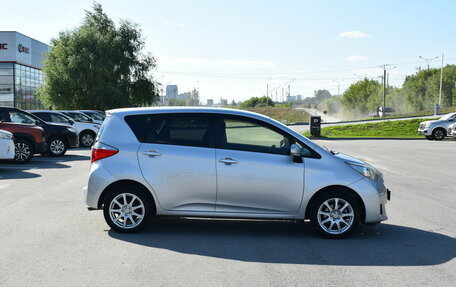 Toyota Ractis II, 2013 год, 997 000 рублей, 6 фотография