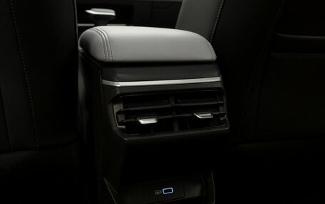 Geely Emgrand, 2023 год, 1 690 000 рублей, 14 фотография