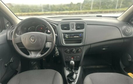 Renault Logan II, 2017 год, 725 000 рублей, 7 фотография
