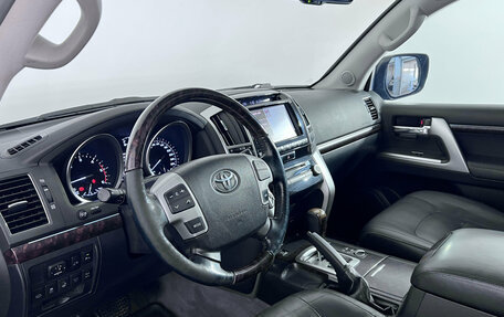 Toyota Land Cruiser 200, 2013 год, 3 250 000 рублей, 10 фотография