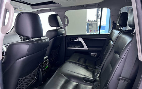 Toyota Land Cruiser 200, 2013 год, 3 250 000 рублей, 31 фотография