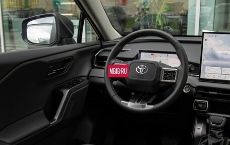 Toyota RAV4, 2026 год, 4 390 000 рублей, 15 фотография
