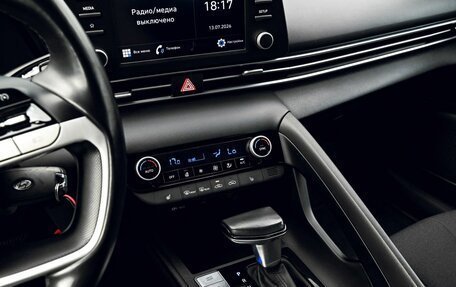 Hyundai Elantra, 2021 год, 1 849 000 рублей, 9 фотография