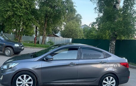 Hyundai Solaris II рестайлинг, 2011 год, 410 000 рублей, 3 фотография