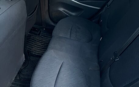 Hyundai Solaris II рестайлинг, 2011 год, 410 000 рублей, 14 фотография
