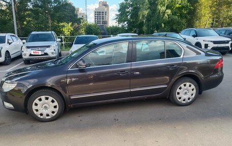 Skoda Superb III рестайлинг, 2010 год, 720 000 рублей, 2 фотография