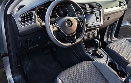 Volkswagen Tiguan II, 2020 год, 2 850 000 рублей, 7 фотография