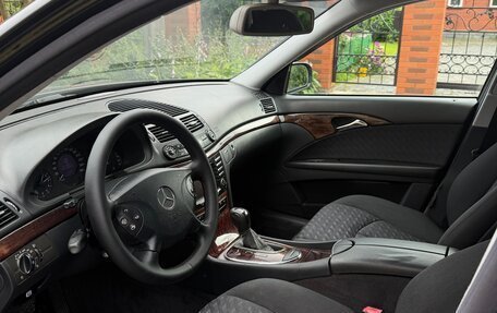 Mercedes-Benz E-Класс, 2004 год, 735 000 рублей, 15 фотография