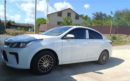 KIA Rio IV, 2018 год, 1 140 000 рублей, 1 фотография