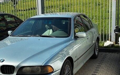 BMW 5 серия, 1996 год, 850 000 рублей, 3 фотография