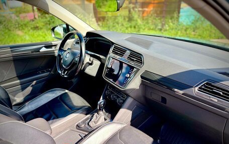 Volkswagen Tiguan II, 2019 год, 2 090 000 рублей, 11 фотография