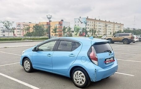 Toyota Aqua I, 2016 год, 1 050 000 рублей, 2 фотография